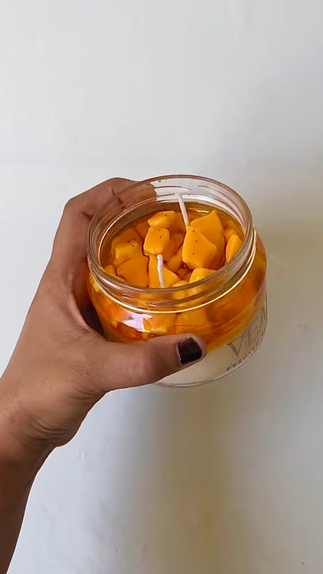 Alfonso Jellow : Mango Cheesecake Candle.